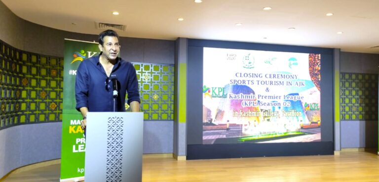 Wasim Akram arrived to conclude the amazing KPL showcase at expo 2020 - 01