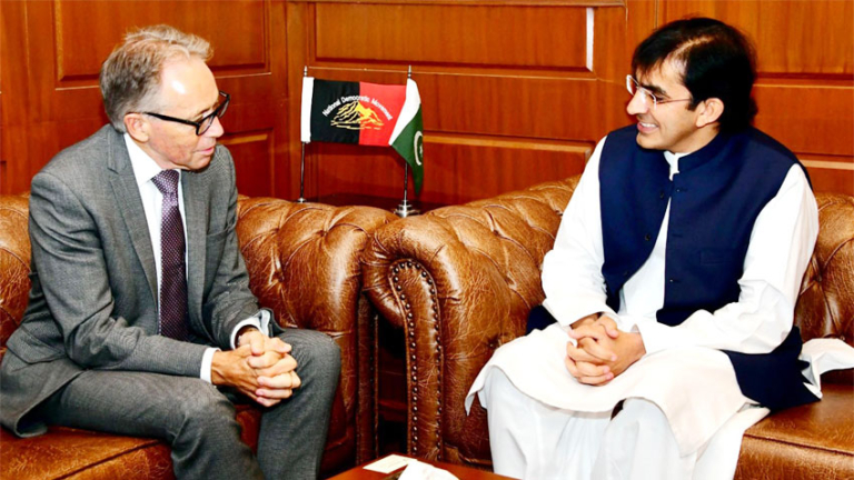 australianenvoywithmohisndawar