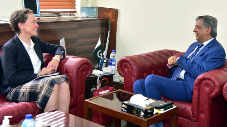 azamtararwithcandianhighcommissioner