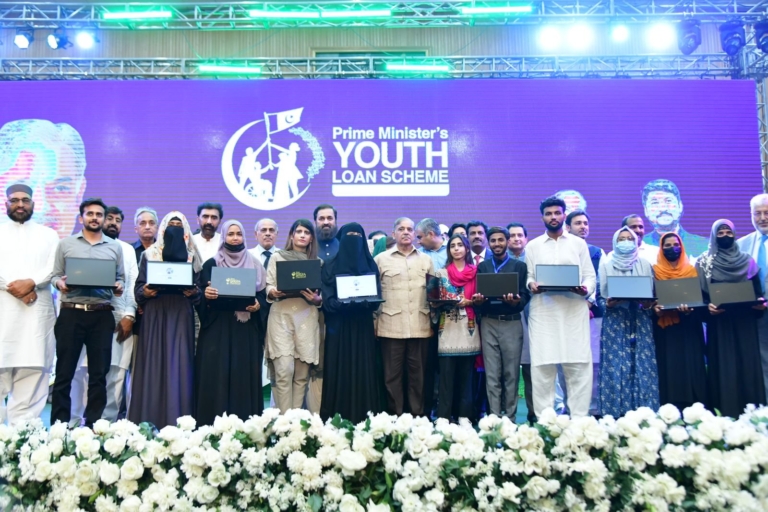 primeministerinmultan2