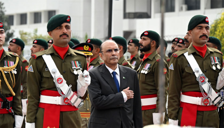 presidentzardariguardofhonor
