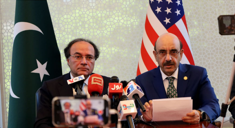 financeministerwithmasoodkahn