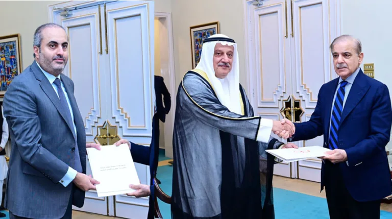 pmwithkuwaitandqatarenvoy