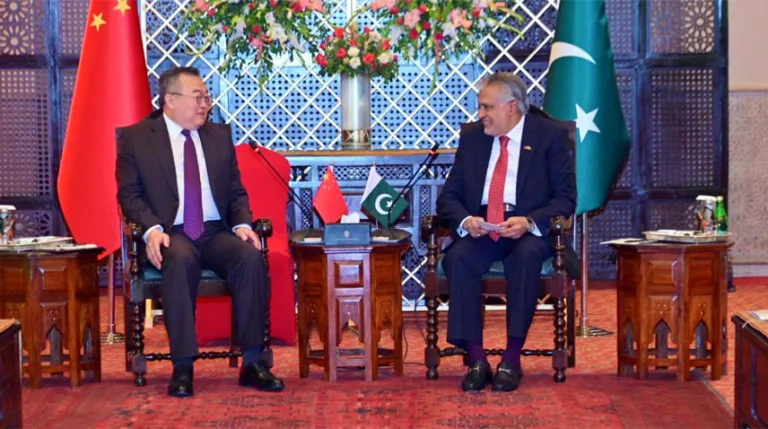 Pakistan, China agree to enhance communication on global issues