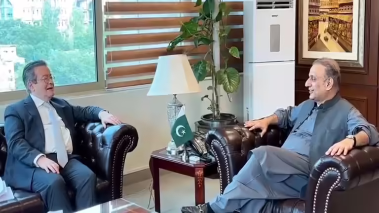 aleemkhanwithfrenchenvoy