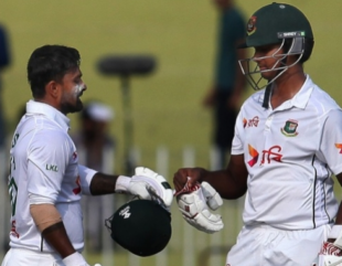 Ton-up Litton Das overshadowed Khurram Shahzad’s six-fer