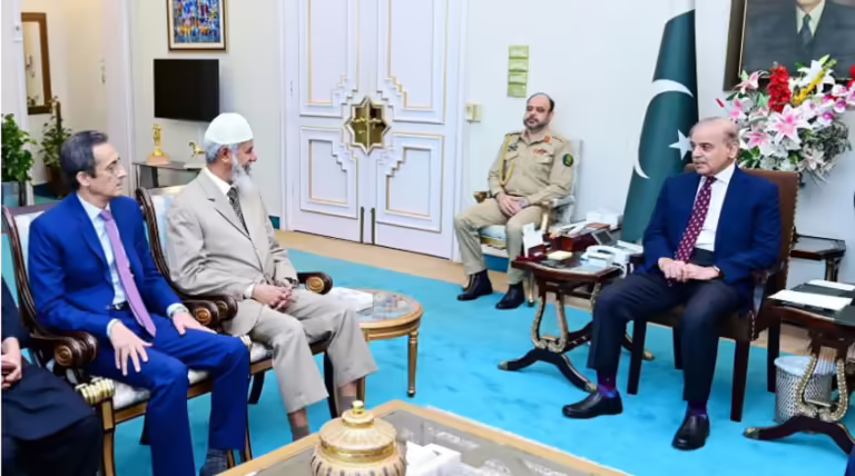 PM applauds Dr Zakir Naik for projecting Islam’s true image