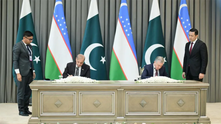 Pakistan, Uzbekistan sign several MoUs, agreements