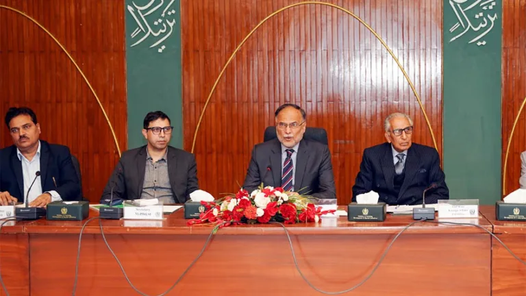 Ahsan reviews progress on CPEC, Gwadar’s development
