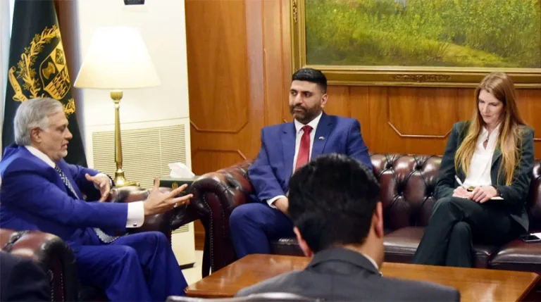 Ishaq Dar vows to strong Pakistan-UK partnership