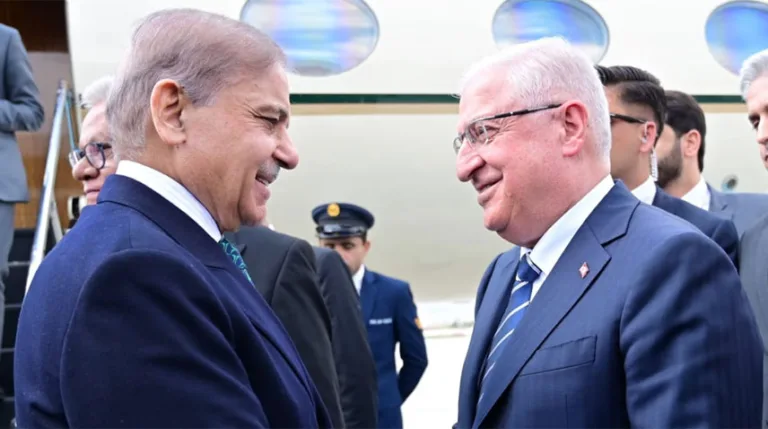 PM arrives in Ankara on two-day visit to Turkiye