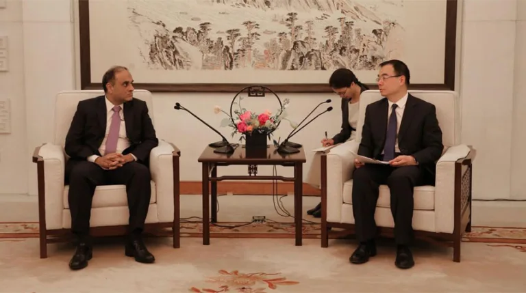 Pakistan, China vow to deepen bilateral ties in maritime domain