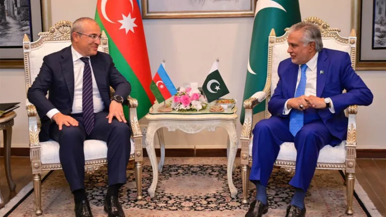 ishaqdarwithazherminister