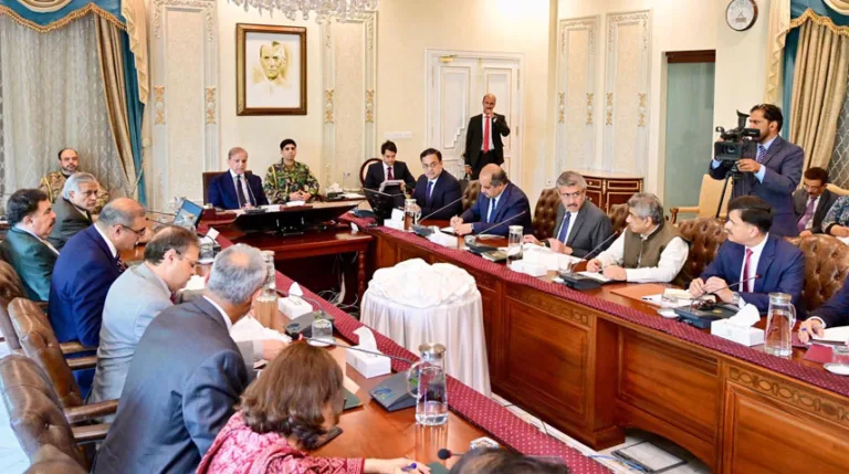 PM directs to complete Karachi-Chaman Express way within two years