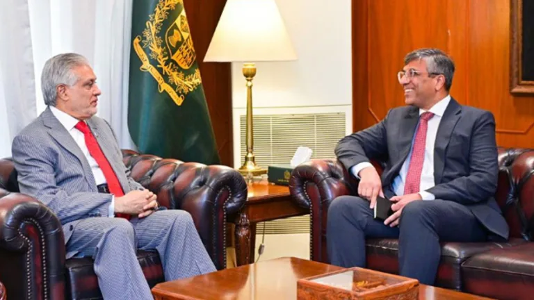 Dar stresses boosting Pak-Japan ties in trade, IT sectors