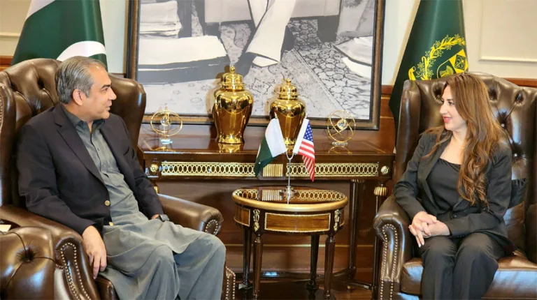 Natalie Baker lauds Pakistan's diplomatic efforts for peace in region