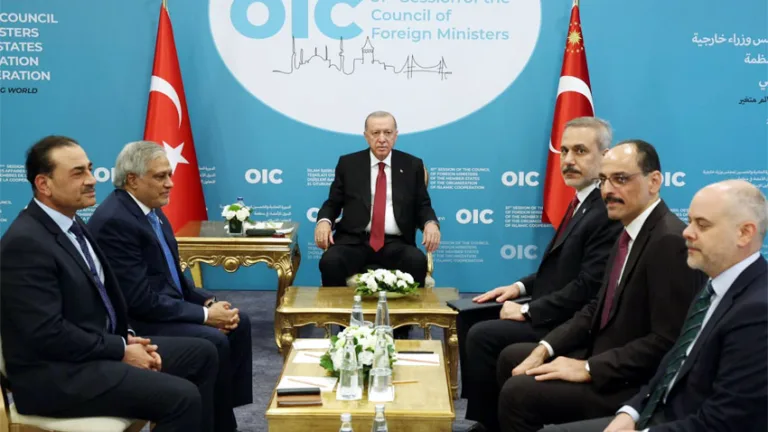 Pakistan, Turkiye vow to further deepen bilateral cooperation