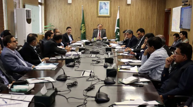 Govt to launch transshipment operations bw Gwadar, Persian Gulf