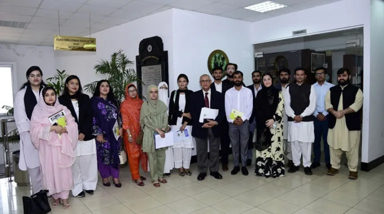 Group of interns visits Wafaqi Mohtasib Secretariat in Islamabad