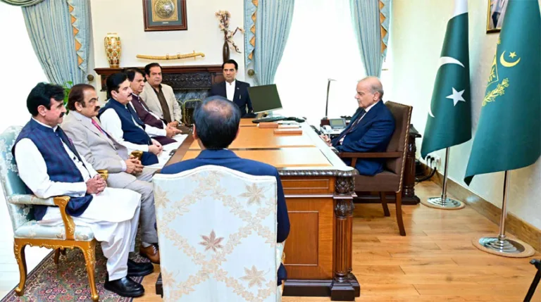 KP Governor briefs Prime Minister on Swat tragic incident