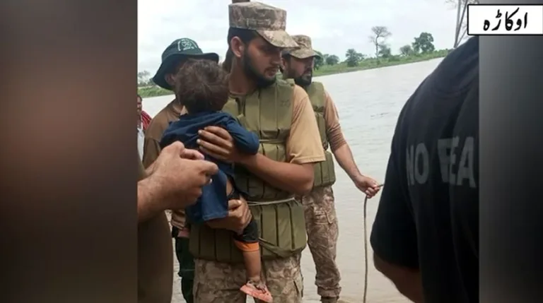 Pakistan Army continues relief operations in flood-hit areas