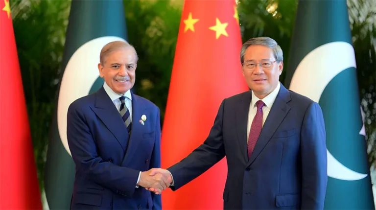 Pakistan, China vow to strengthen partnership