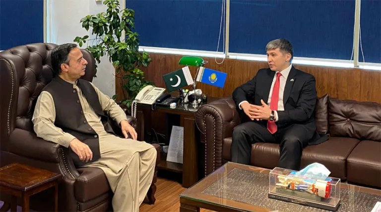 Pakistan, Kazakhstan discuss joint ventures to boost trade