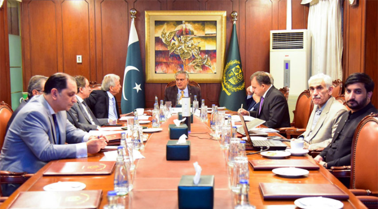 DPM chairs meeting to review availability, prices of sugar