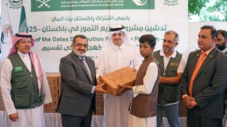 KSRelief launches dates distribution project Pakistan 2025