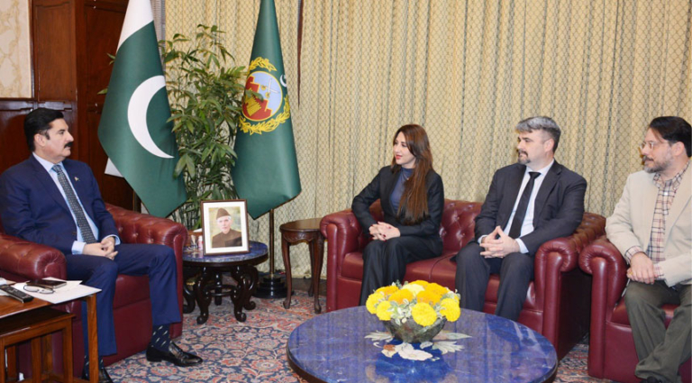 KP Governor stresses for strengthening Pak-US relations