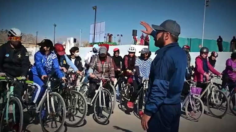 Pakistan Army organizes Women's Cycle Race in Quetta