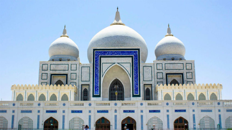 Govt delegation leaves for Garhi Khuda Bakhsh