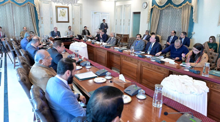 PM stresses political harmony for national progress