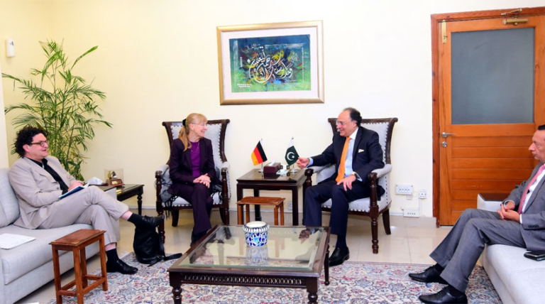 Finance Minister, German Ambassador discuss bilateral ties