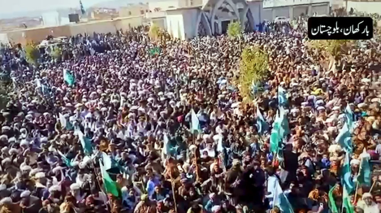 Barkhan rally expresses solidarity with Pakistan Army