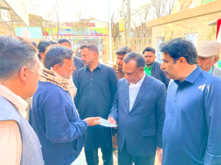 Commissioner Reviews Relief and Civic Arrangements in Bhalwal