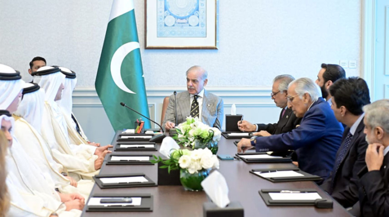 PM invites Qatari investors to explore opportunities in Pakistan