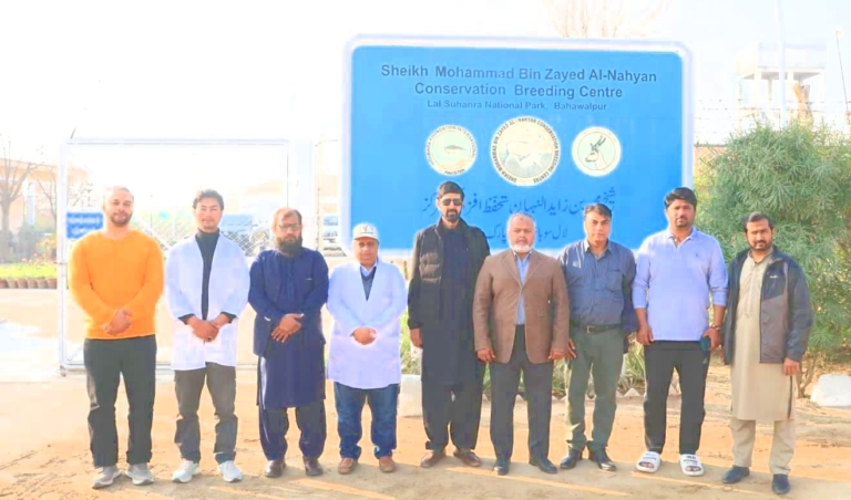 Senior Journalists Visit Sheikh Mohamed bin Zayed Al Nahyan Conservatory Breeding Center in Lal Suhanra
