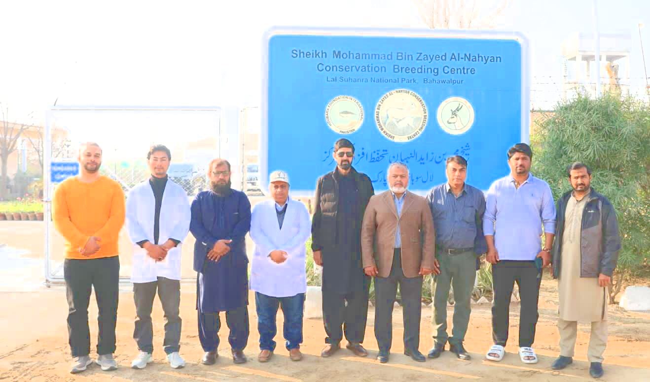 Senior Journalists Visit Sheikh Mohamed bin Zayed Al Nahyan Conservatory Breeding Center in Lal Suhanra