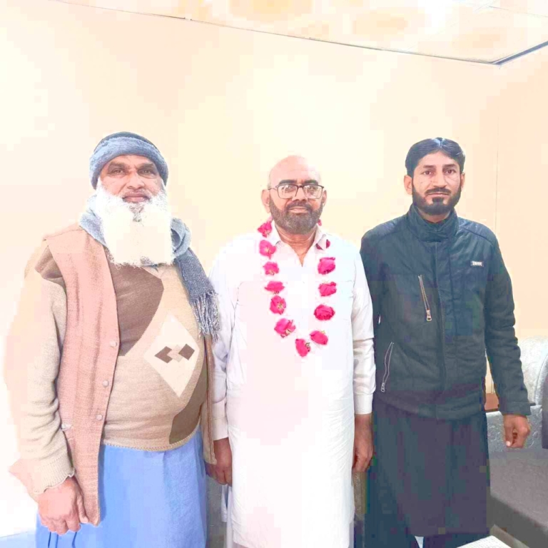 Sheikh Muhammad Shafiq Returns Home After Performing Umrah
