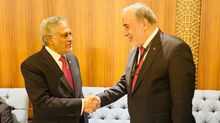 ishaqdarwithturkishfm