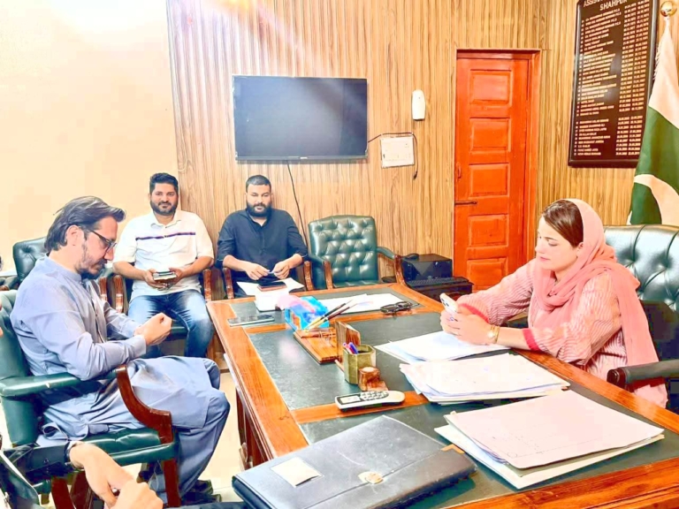Assistant Commissioner Chairs Meeting to Review Cleanliness and Civic Facilities in Shahpur