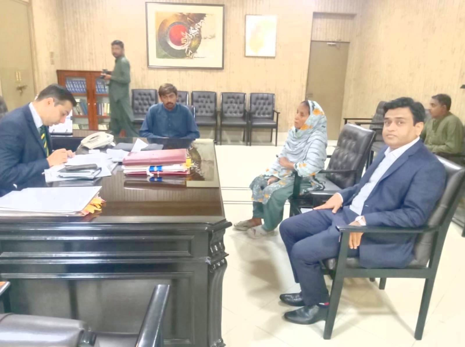 Deputy Commissioner Khushab Holds Open Public Forum to Address Citizens’ Complaints