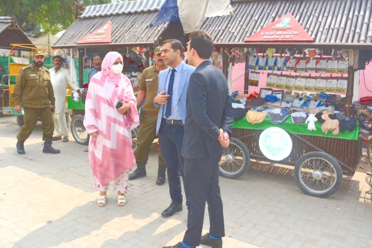 Deputy Commissioner Reviews Beautification and Cleanliness Arrangements in Khushab