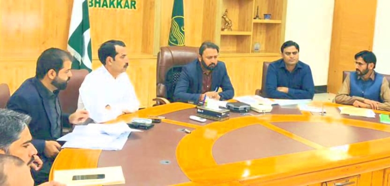 District Development Committee Reviews Progress of Ongoing Projects in Bhakkar