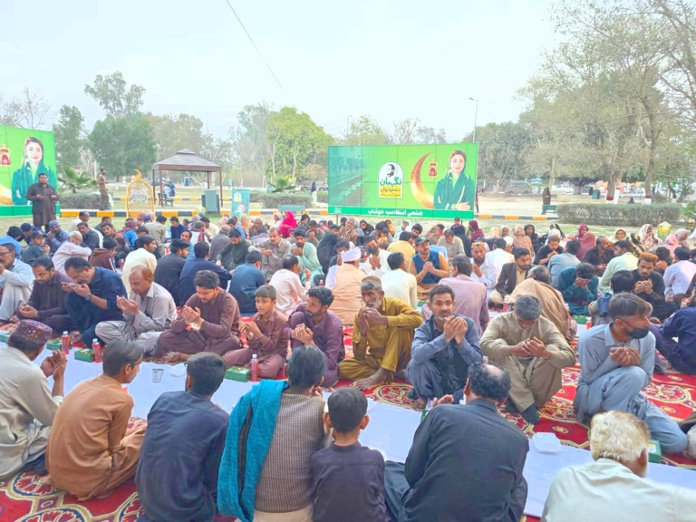 Former Senator Dr. Ghaus Muhammad Khan Niazi Attends “Ramzan Nigehban Dastarkhwan – Maryam’s Guests” Iftar Dinner