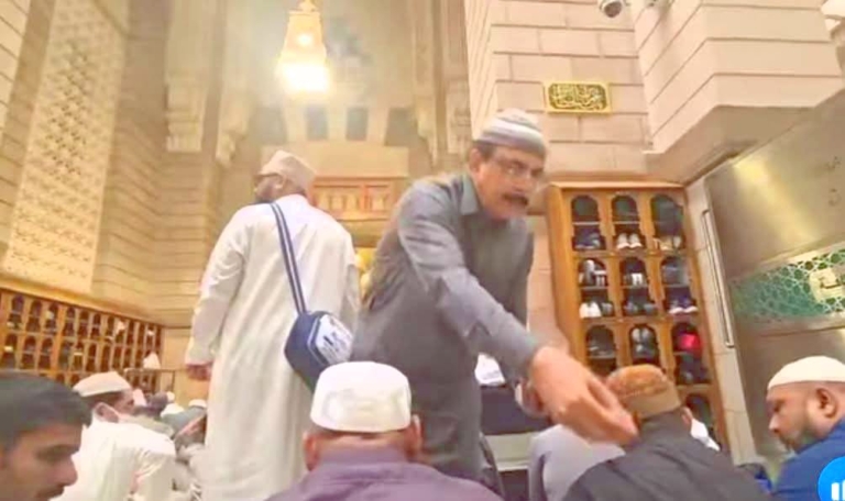 The Spirit of Service in Masjid-e-Nabawi — A Beautiful Tradition of Dr. Ghaus Muhammad Khan Niazi