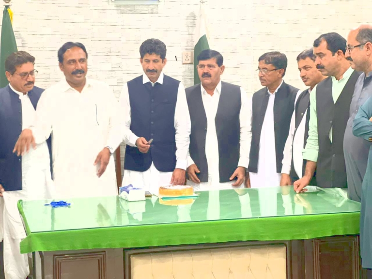 A Dignified Ceremony Held in Honor of District Bar President Khushab Malik Muhammad Zubair Hayat Uttra