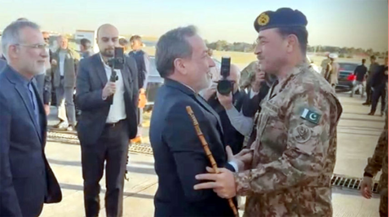 Chief of Defence Forces, Interior Minister arrive in Tehran