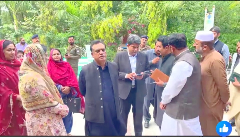 Commissioner Reviews Public Facilities During Visit to Bhalwal